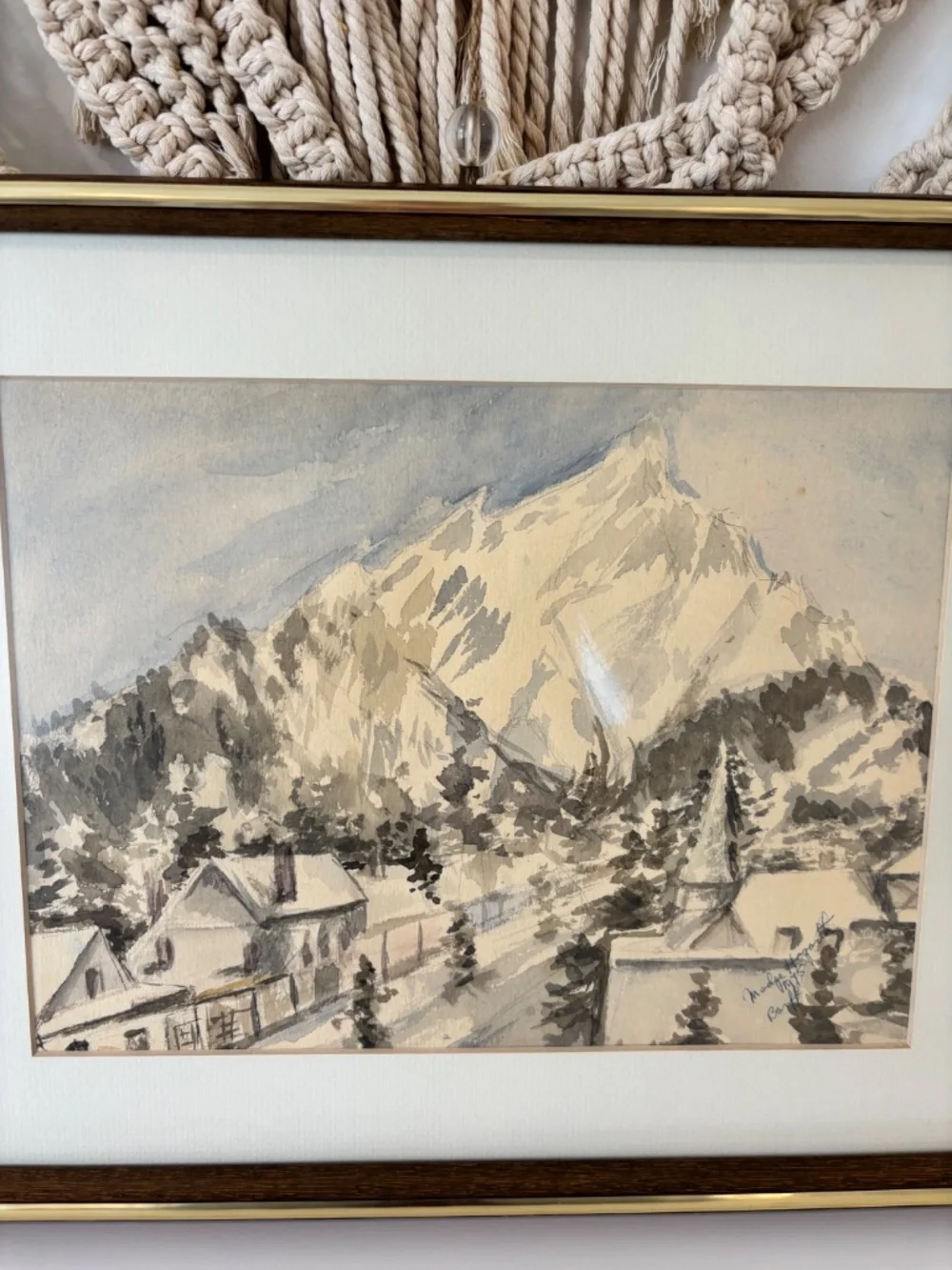 Vintage framed watercolour painting of Banff Canada signed Madge Hogarth 1975 - Picture 4 of 11